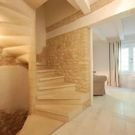 400 Historique Demeure Ancienne à Colombage Saint-Martin-de-Ré